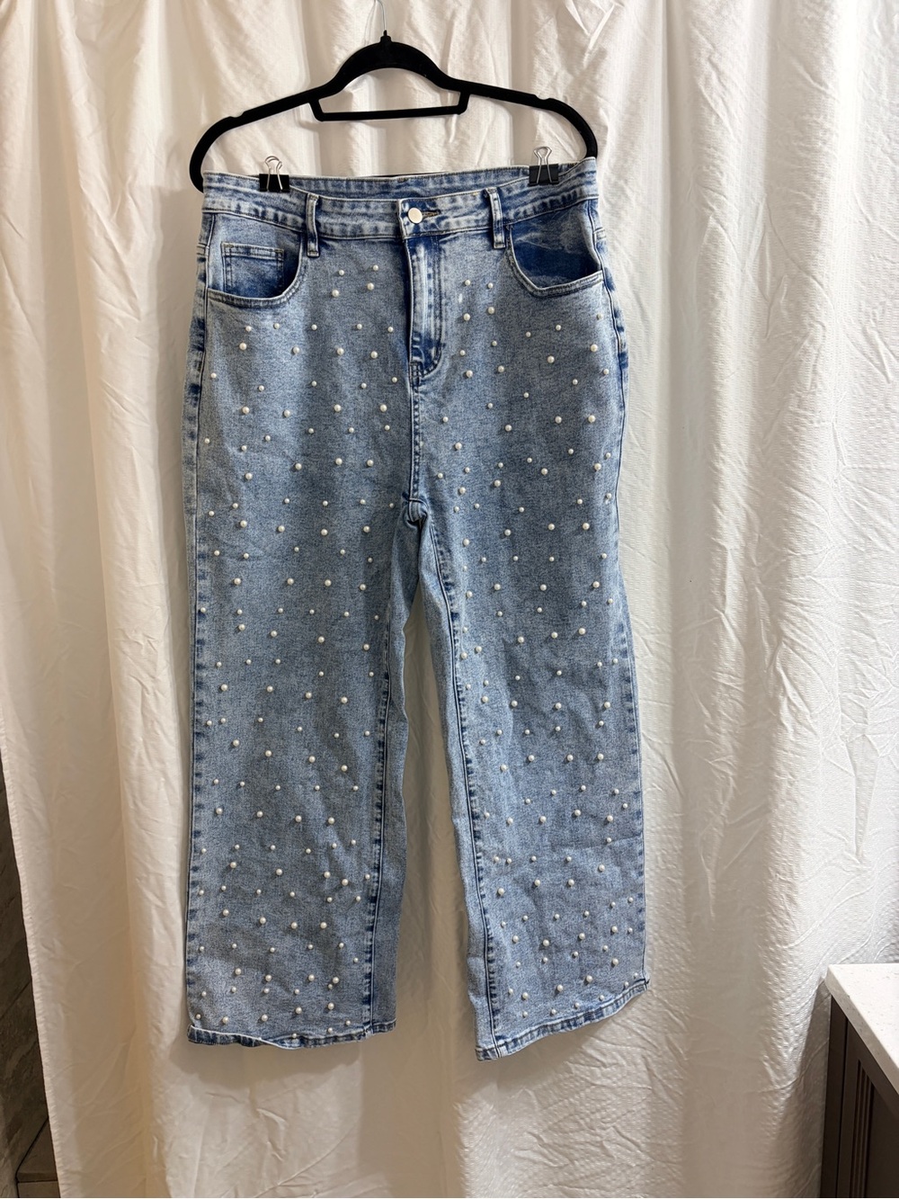 Pearl Embelished Light Wash Bridal Jeans. Size XL.